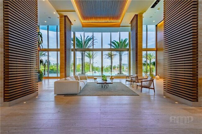 Building Photo - 16385 Biscayne Blvd