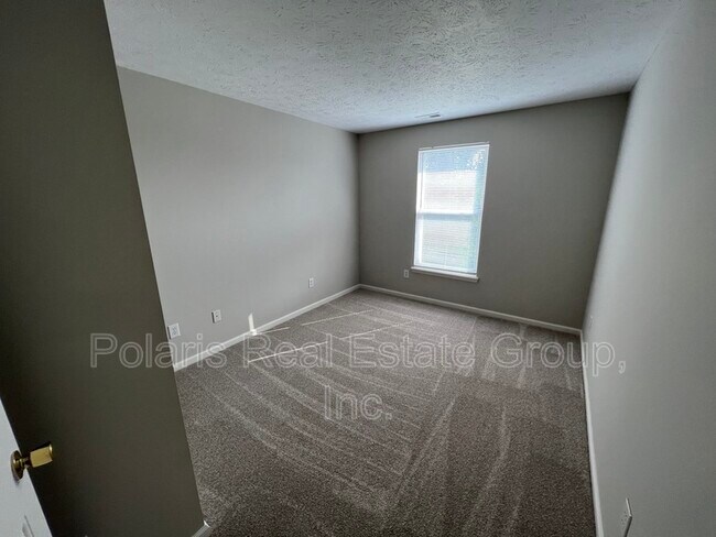 Building Photo - 8428 Clayhurst Dr