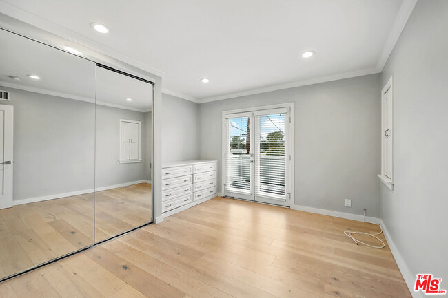 Building Photo - 11423 Sunshine Terrace