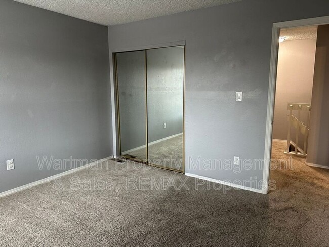 Building Photo - 4392 Hawks Lookout Ln