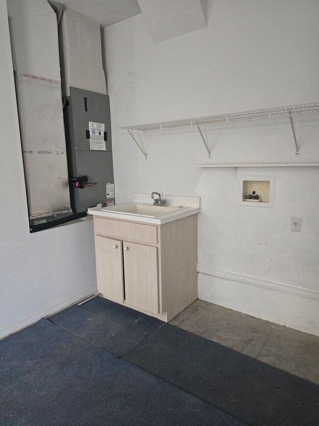 Building Photo - Beautiful 3/2/2 in Sugarmill Woods!!!