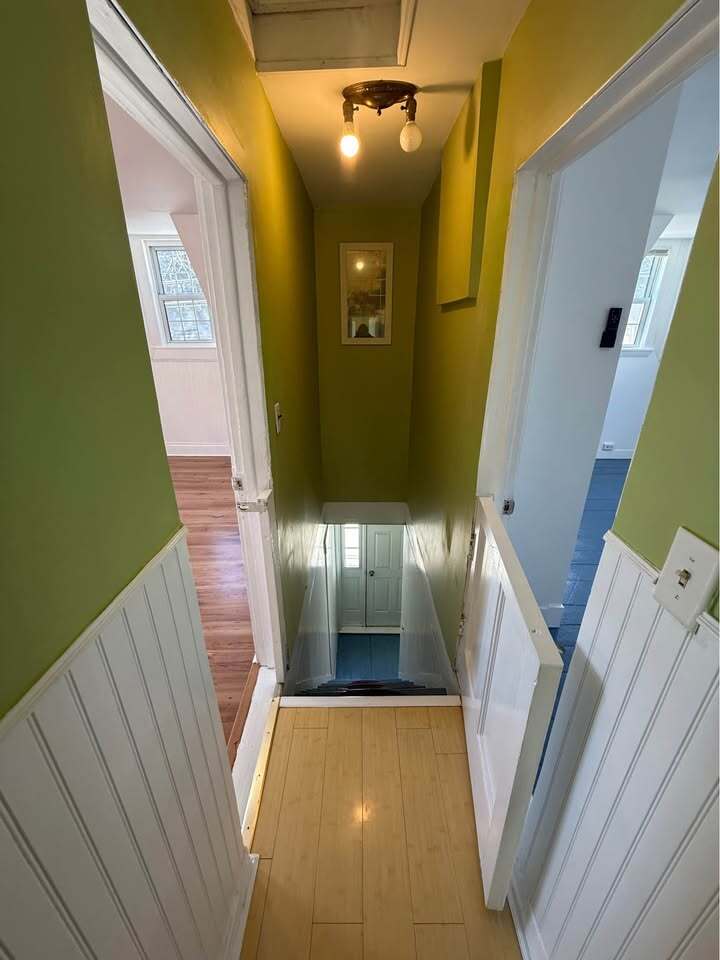 Building Photo - 439 Essex St