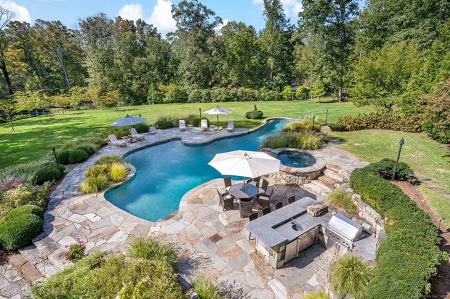 Building Photo - 15 Catamount Rd