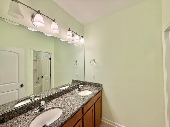 Building Photo - 1140 Litchborough Way