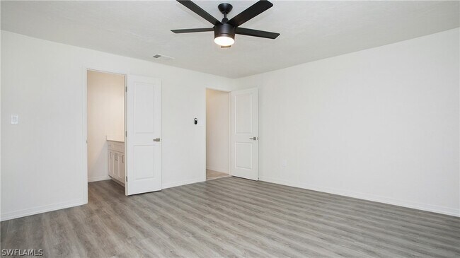 Building Photo - 3148 Apache St