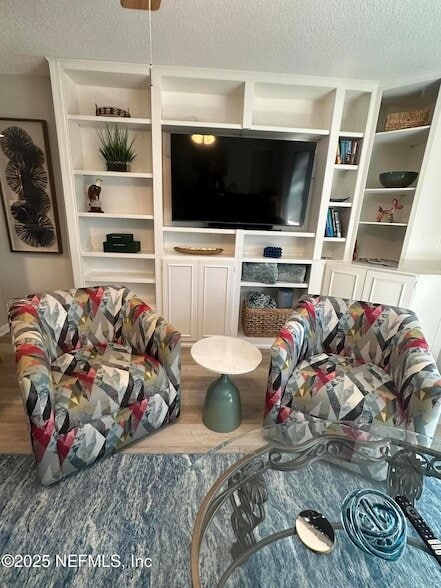 Building Photo - 133 Bermuda Ct