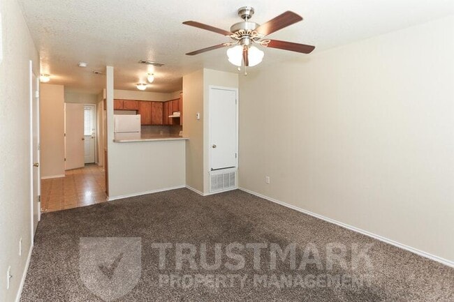 Building Photo - 2710 Vernice Loop