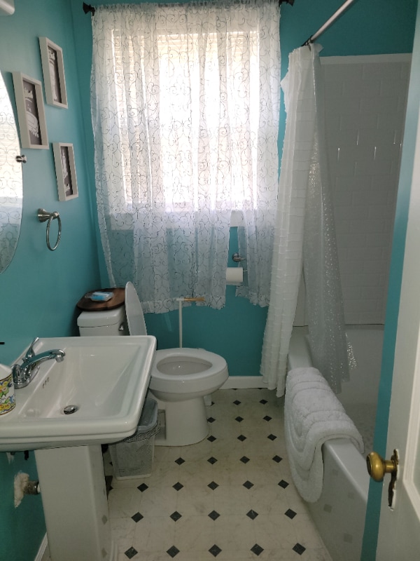 Building Photo - 718 McKewn St