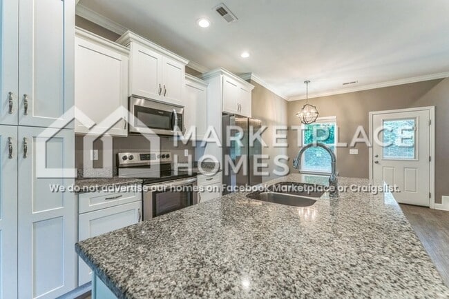 Building Photo - 1307 Vance Rd
