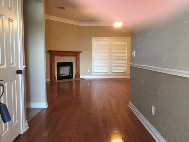 Building Photo - 304 Candle Stone Ct