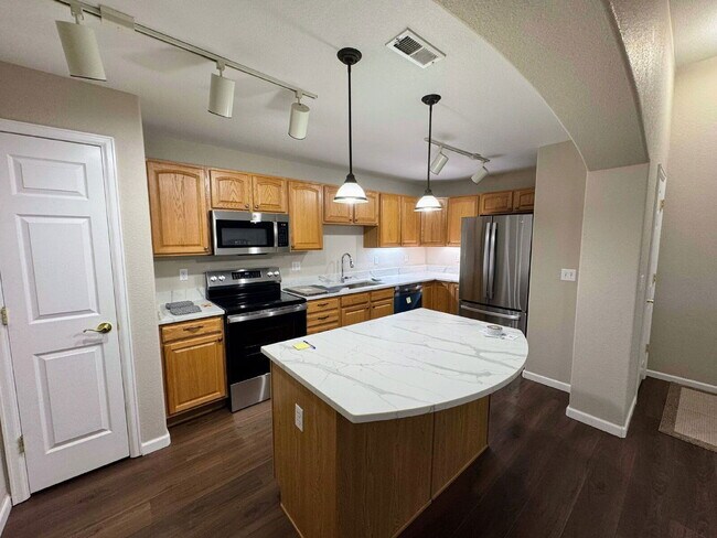 Building Photo - 9816 W Freiburg Dr