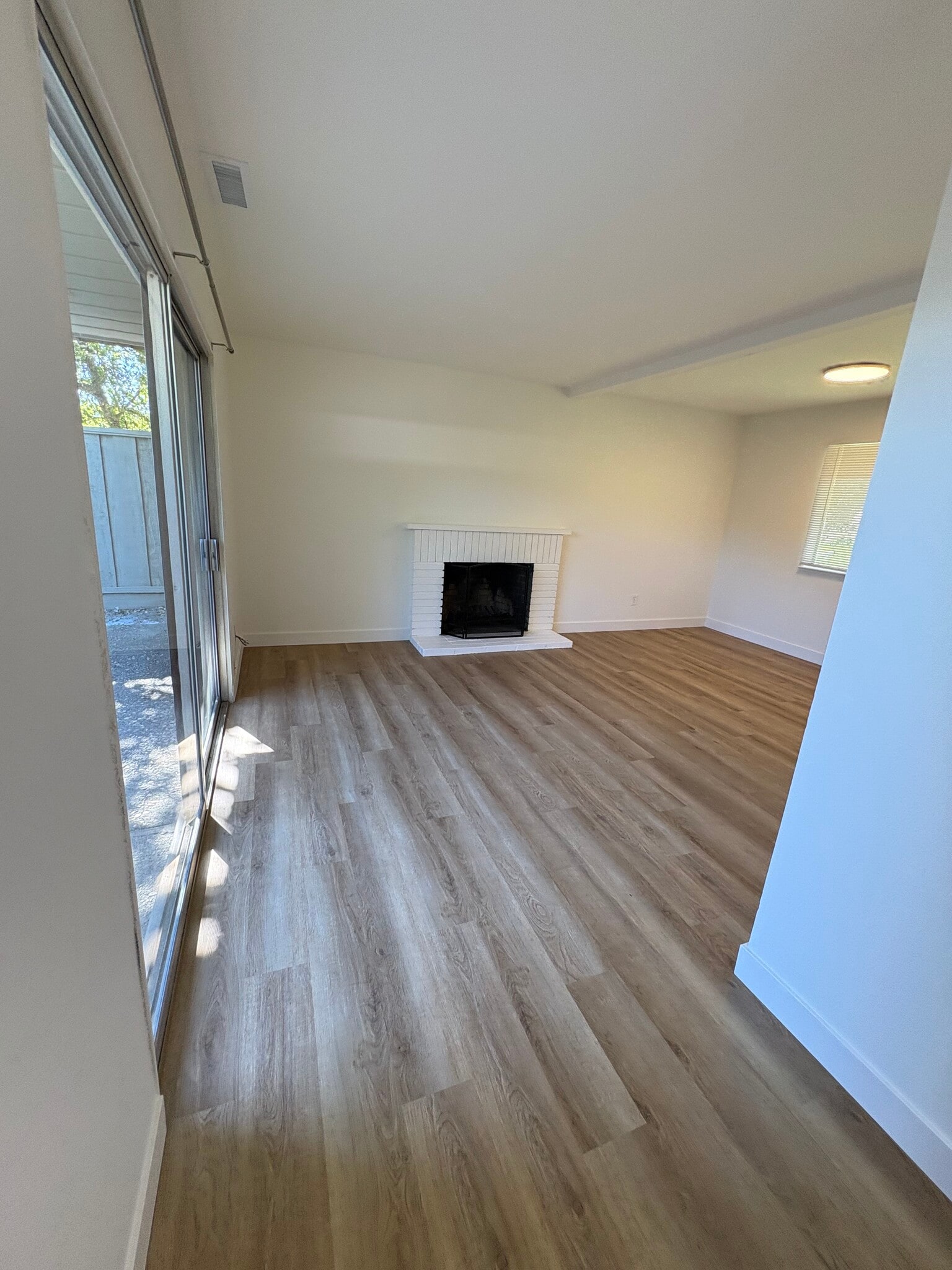 Building Photo - 230 San Andreas Dr