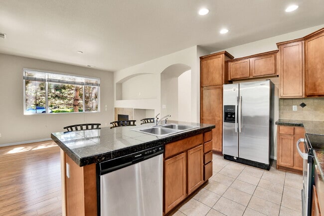 Building Photo - $2,550.00, 2, 2-bed, 2 bath in Northglenn ...
