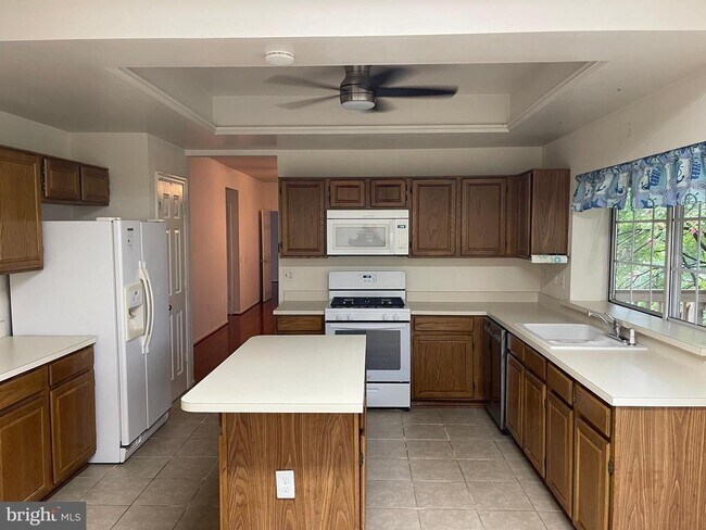 Building Photo - 2807 White Birch Ct