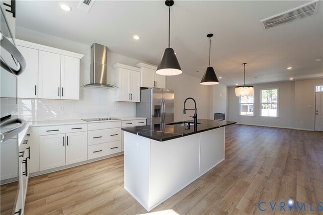 Building Photo - 212 Avenda Ln