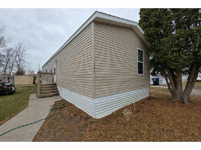 Building Photo - 345 Brutus Dr