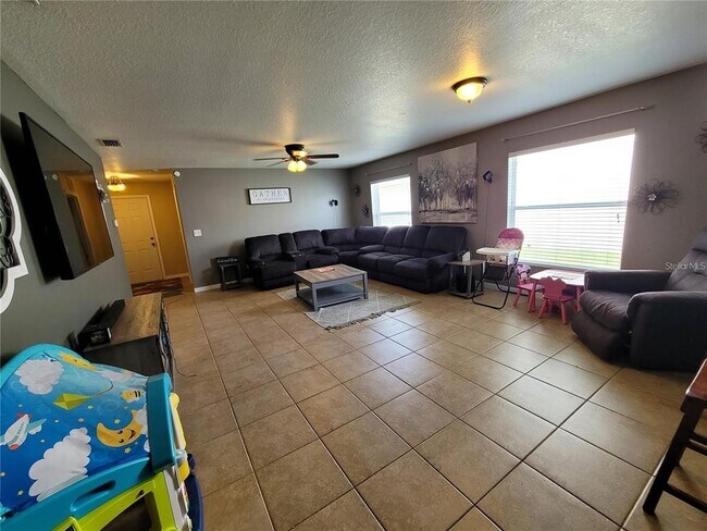 Building Photo - 5112 Dancing Bay Ln