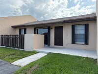 Building Photo - 11760 SW 123rd Ave
