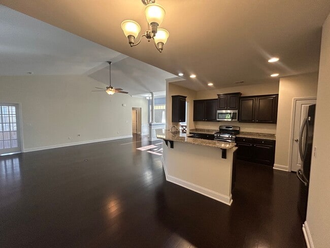 Building Photo - 1189 Parish Way