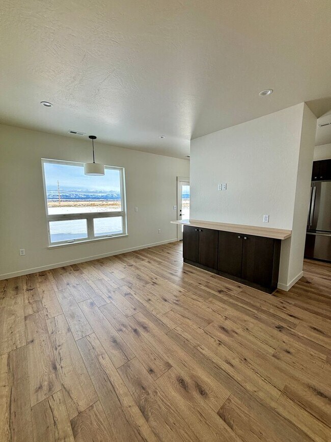 Building Photo - 2356-60 Shorthorn Ave. - Burnham Ranch Building 4