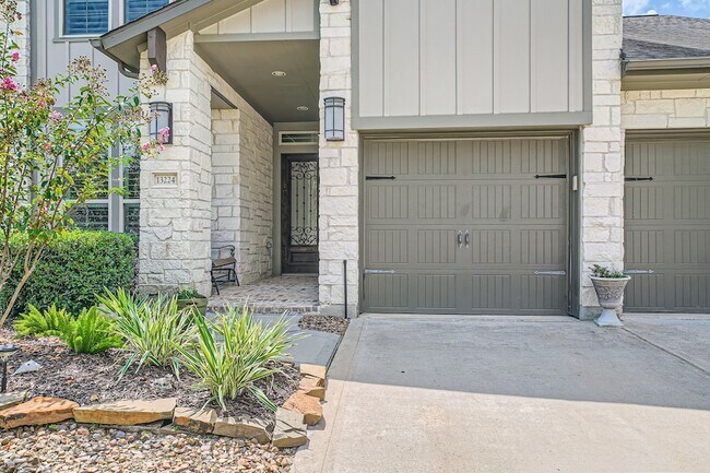 Building Photo - 13224 N Salmon River Cir