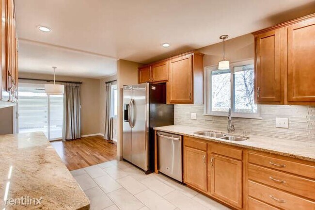 Building Photo - 5 br, 2 bath House - 1408 Brentwood Drive