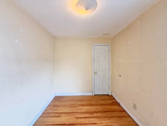 Building Photo - 442 Merrimack St