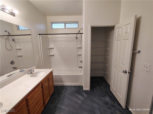 Building Photo - 6284 W Cougar Ave