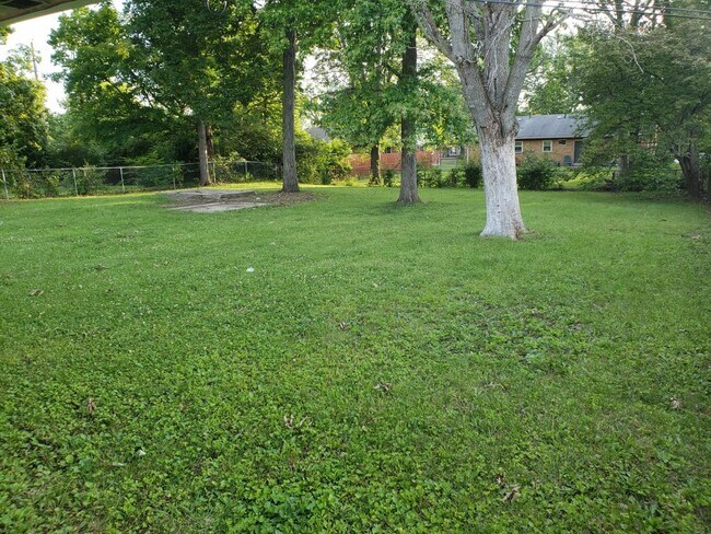 Building Photo - 77 Brookhaven Dr