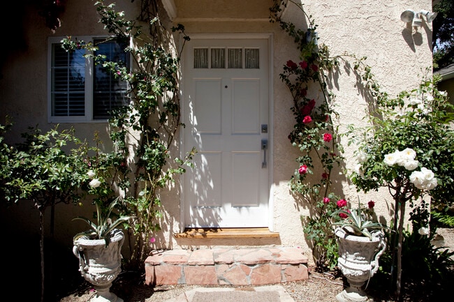 Building Photo - 14651 Huston St