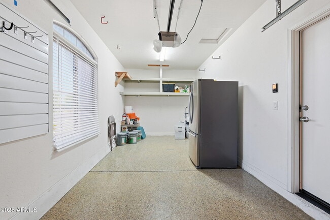 Building Photo - 10915 E Rafael Ave