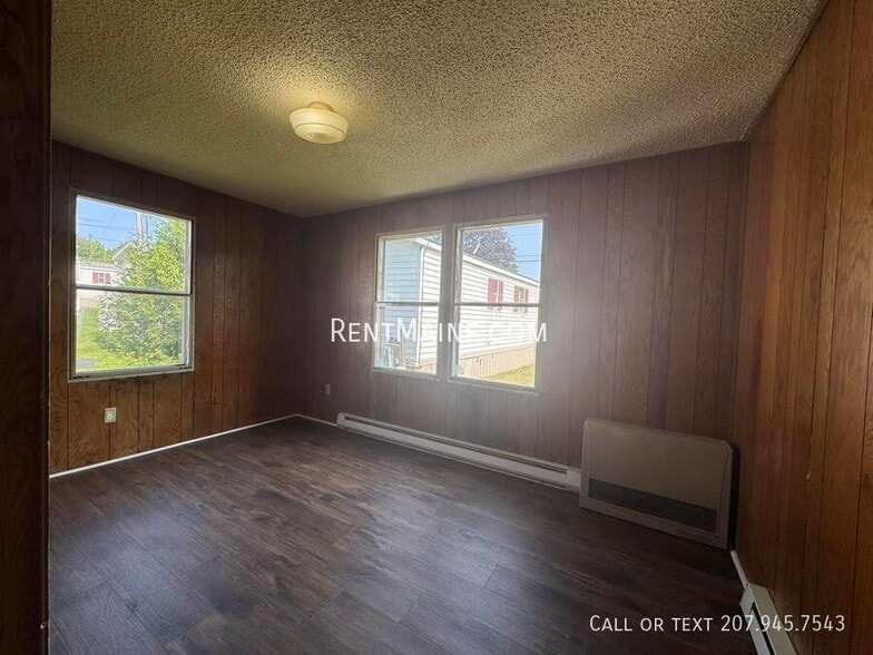 Building Photo - 8 Goodwin Lp