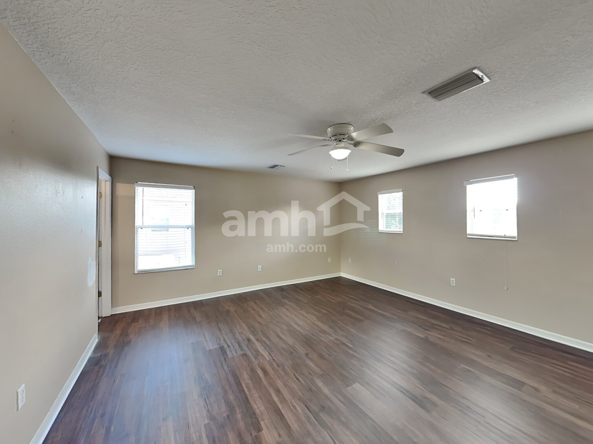 Building Photo - 10725 Bamboo Rod Cir