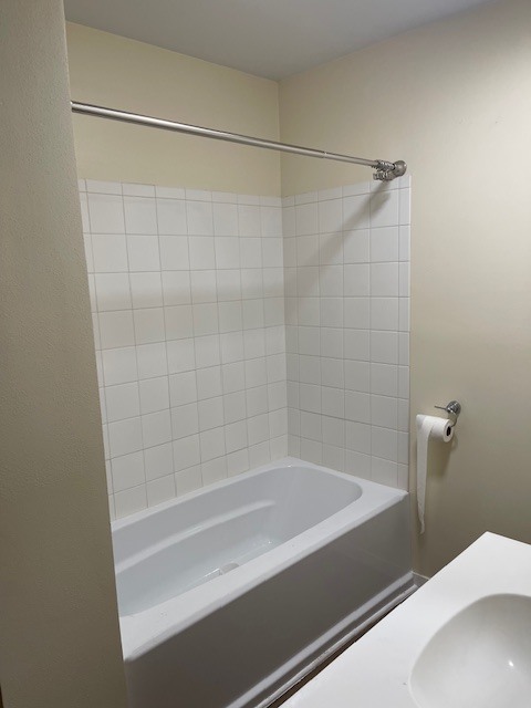 Building Photo - 136 S Lincoln Ave