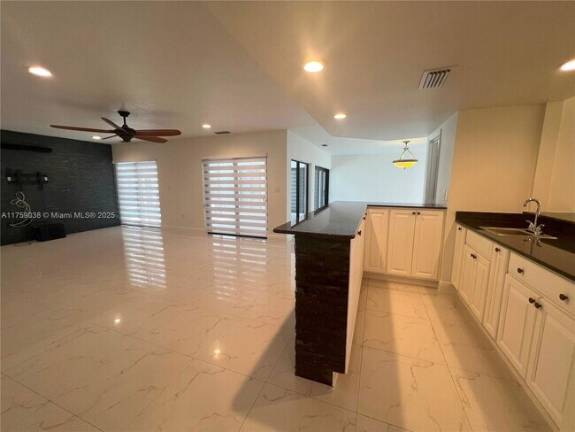Building Photo - 8735 SW 54th Terrace