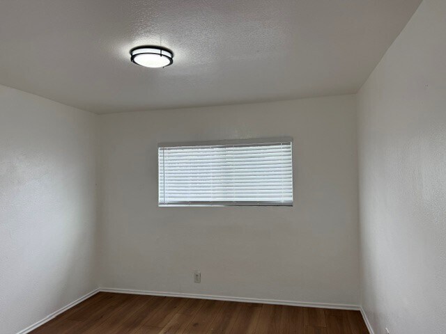 Building Photo - 9404 S Figueroa St