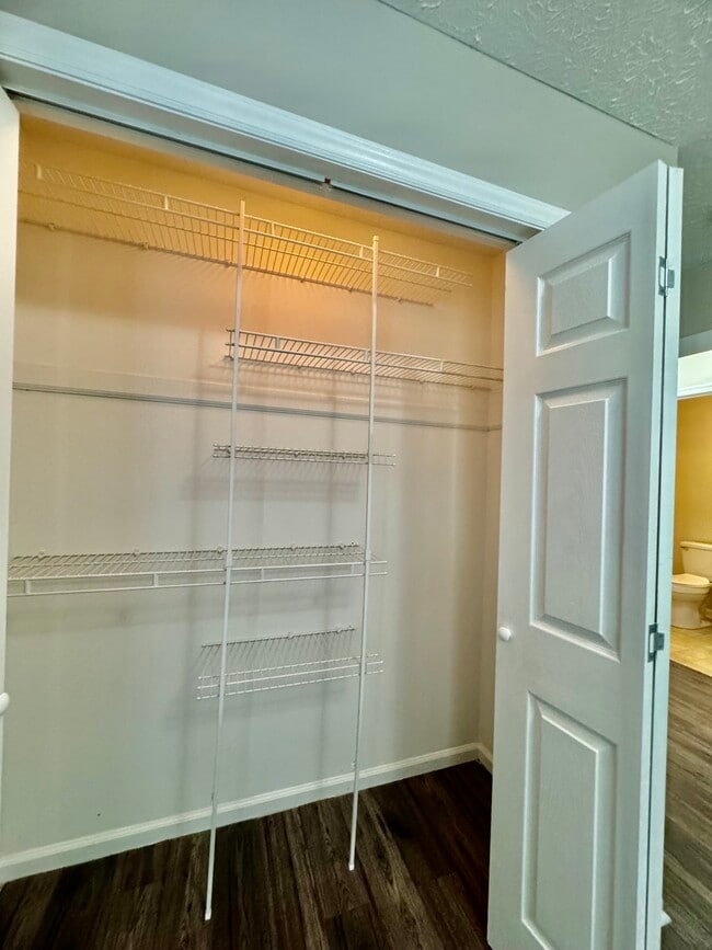 Building Photo - 875 Cambria St NW