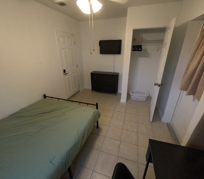 Building Photo - 1931 Cleveland St NE