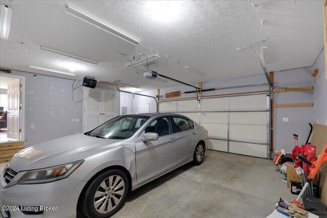Building Photo - 2014 Cherrywood Dr