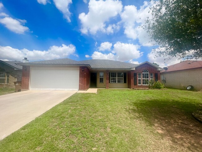 Primary Photo - JUST LEASED!
