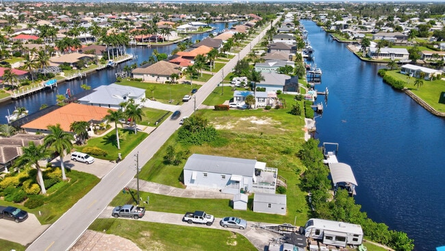 Building Photo - 4730 Almar Dr