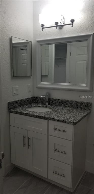 Building Photo - 827 Camargo Way