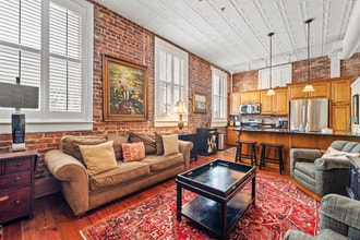 Building Photo - 4 Beaufain St