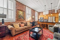 Building Photo - 4 Beaufain St