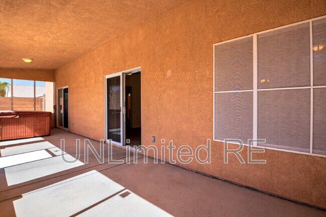 Building Photo - 4926 Mesa Blanca Way