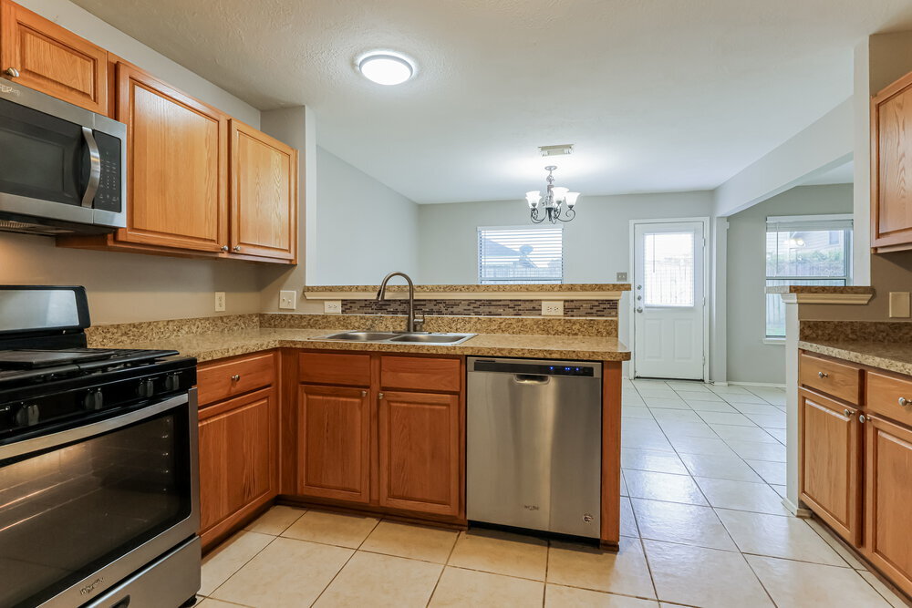 Building Photo - 11811 Sunny Stream Dr