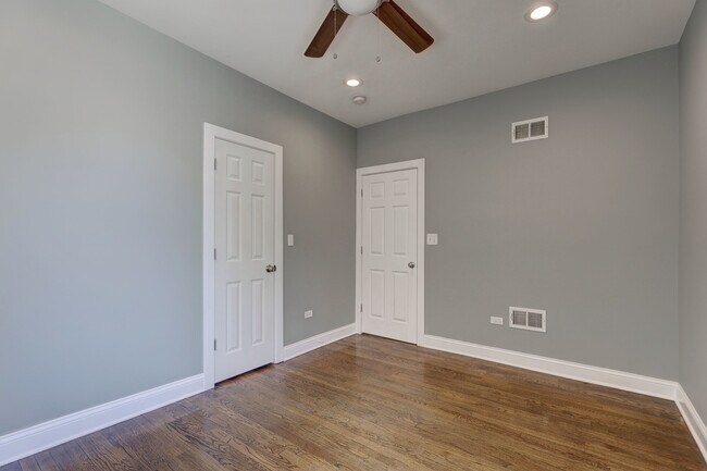 Building Photo - 6723 S Chappel Ave