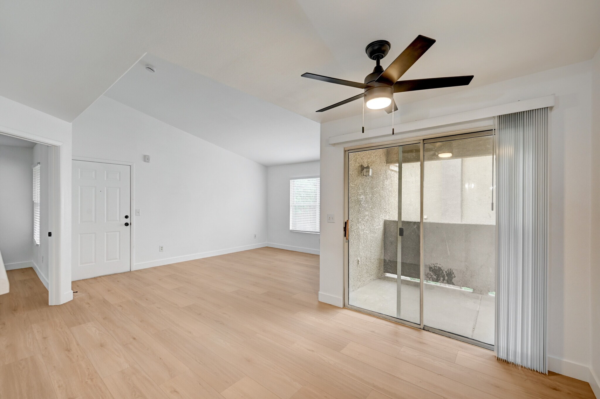 Building Photo - 2300 E Silverado Ranch Blvd