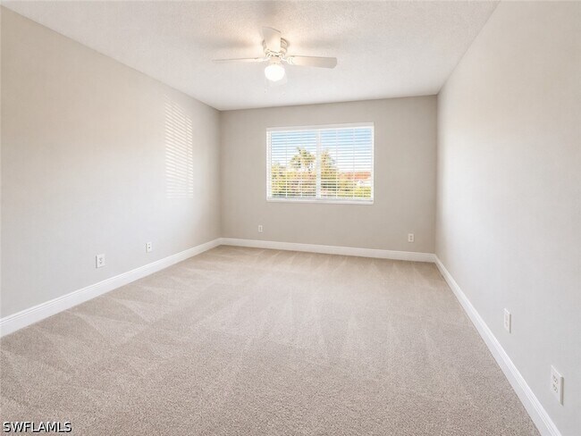 Building Photo - 1240 Wildwood Lakes Blvd