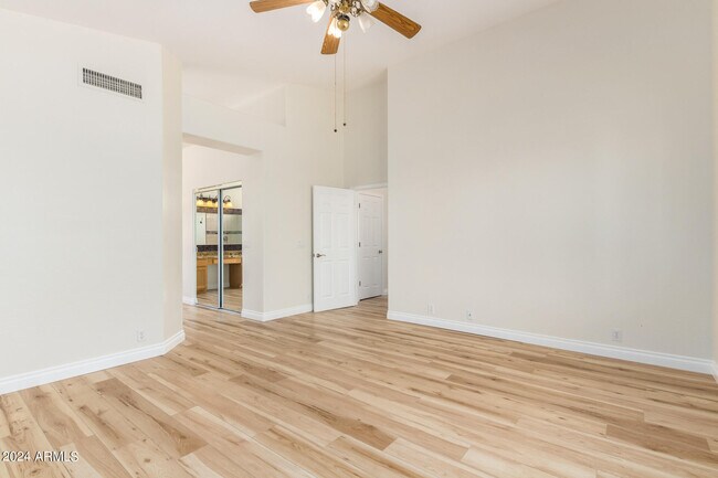 Building Photo - 7251 E Lomita Ave